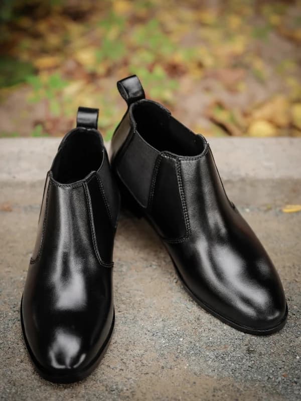 Men's Black Leather Chelsea Boots